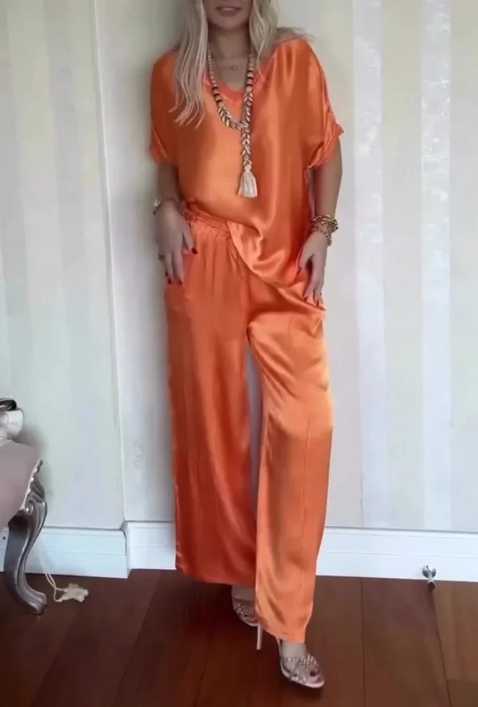 Women's Casual Comfortable V-neck Satin Short-sleeved Two-piece Suit