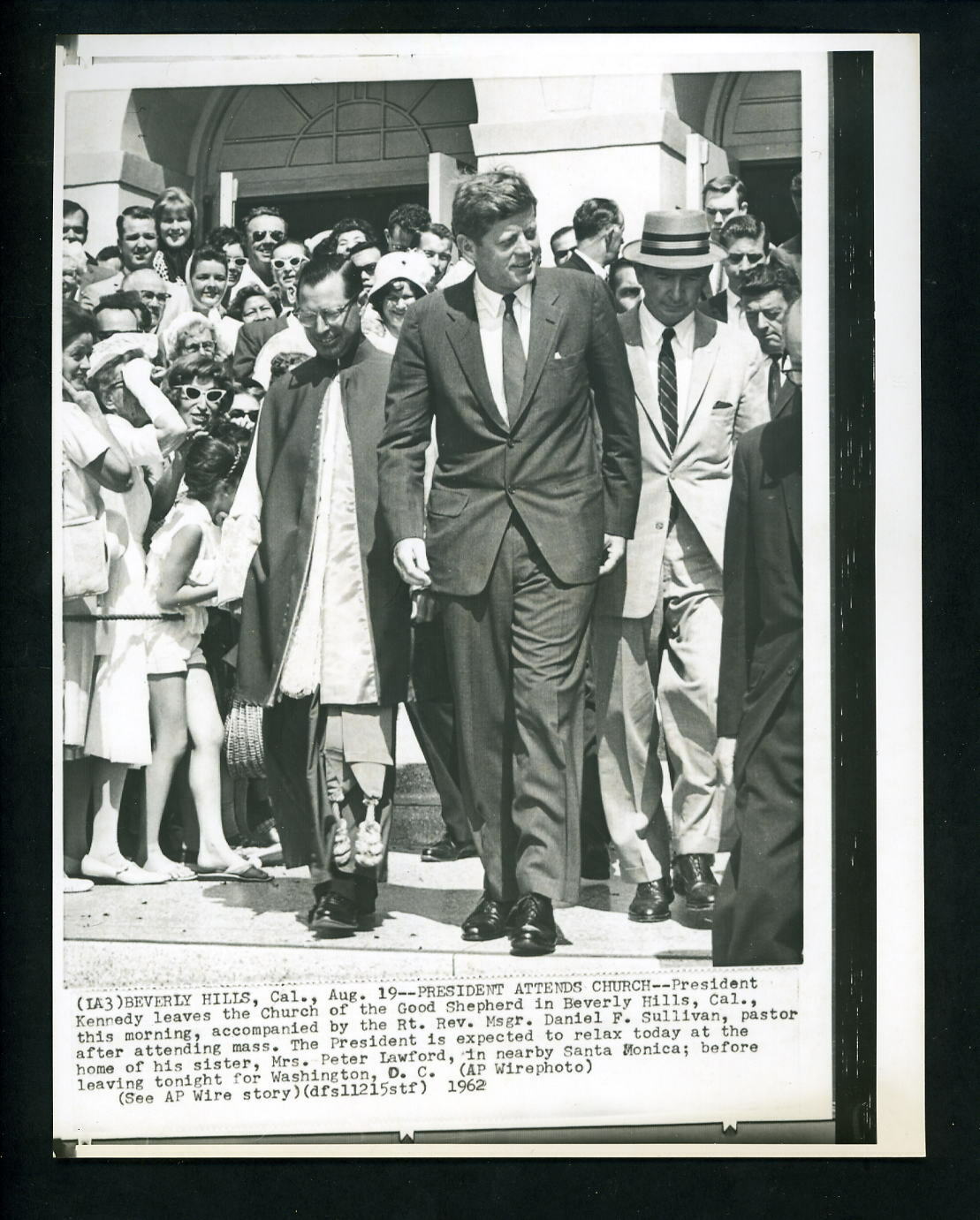 President John Kennedy Church of the Good Shepard Beverly Hills 1962 Press Photo Poster painting