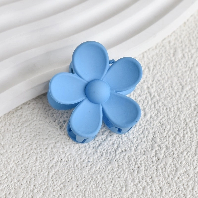 Women’s Sweet Flower Plastic Stoving Varnish Hair Claws