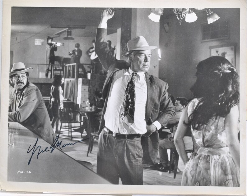 LEE MARVIN SIGNED Photo Poster painting Cat Ballou The Killers The Professionals, The Dirty Dozen, Point Blank The Big Red One wcoa