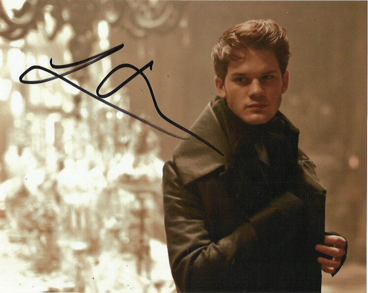 Jeremy Irvine Autographed Signed 8x10 Photo Poster painting COA