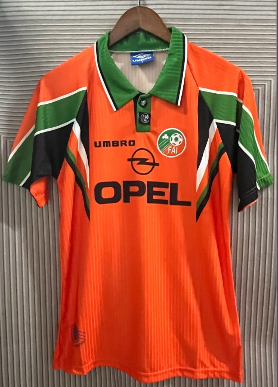 1997 Retro Ireland Away Football Jersey