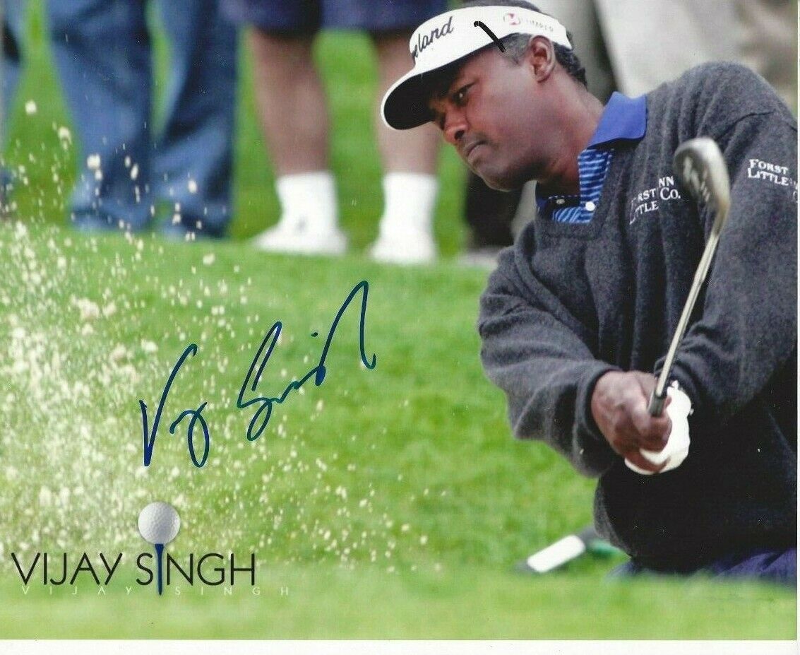 Vijay Singh Autographed 8x10 PGAC718