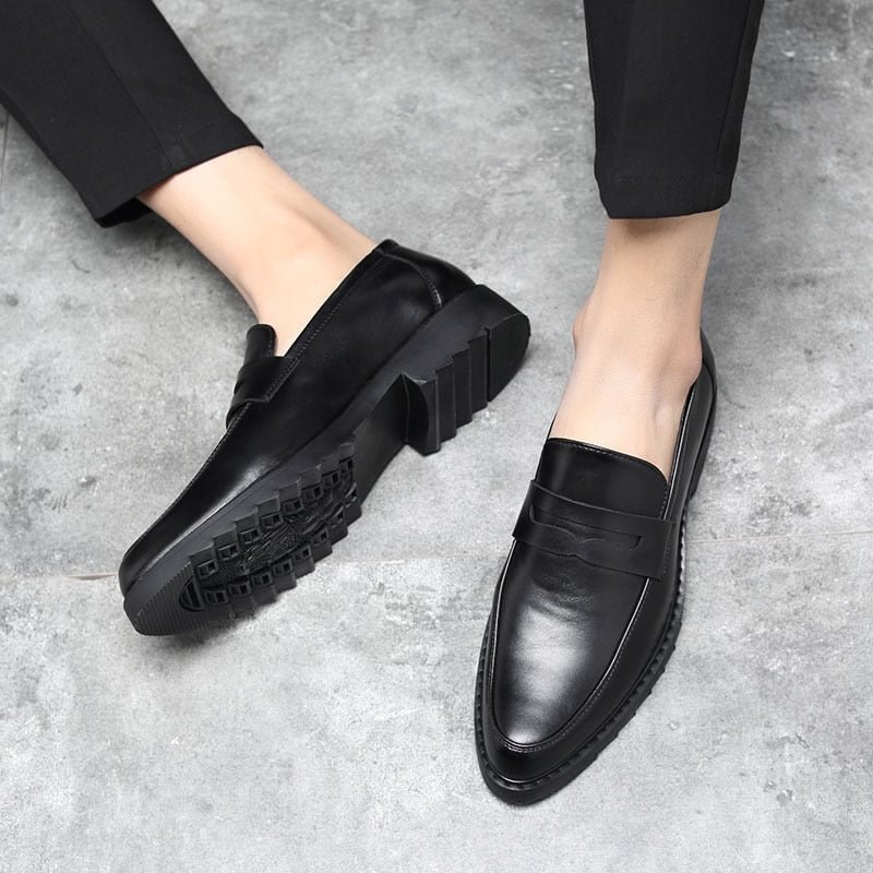Mens Casual Shoes Fashion Solid Black Shoes Men Outdoor Slip On Penny Loafers Male Brogue Shoes Casual British Style Shoes