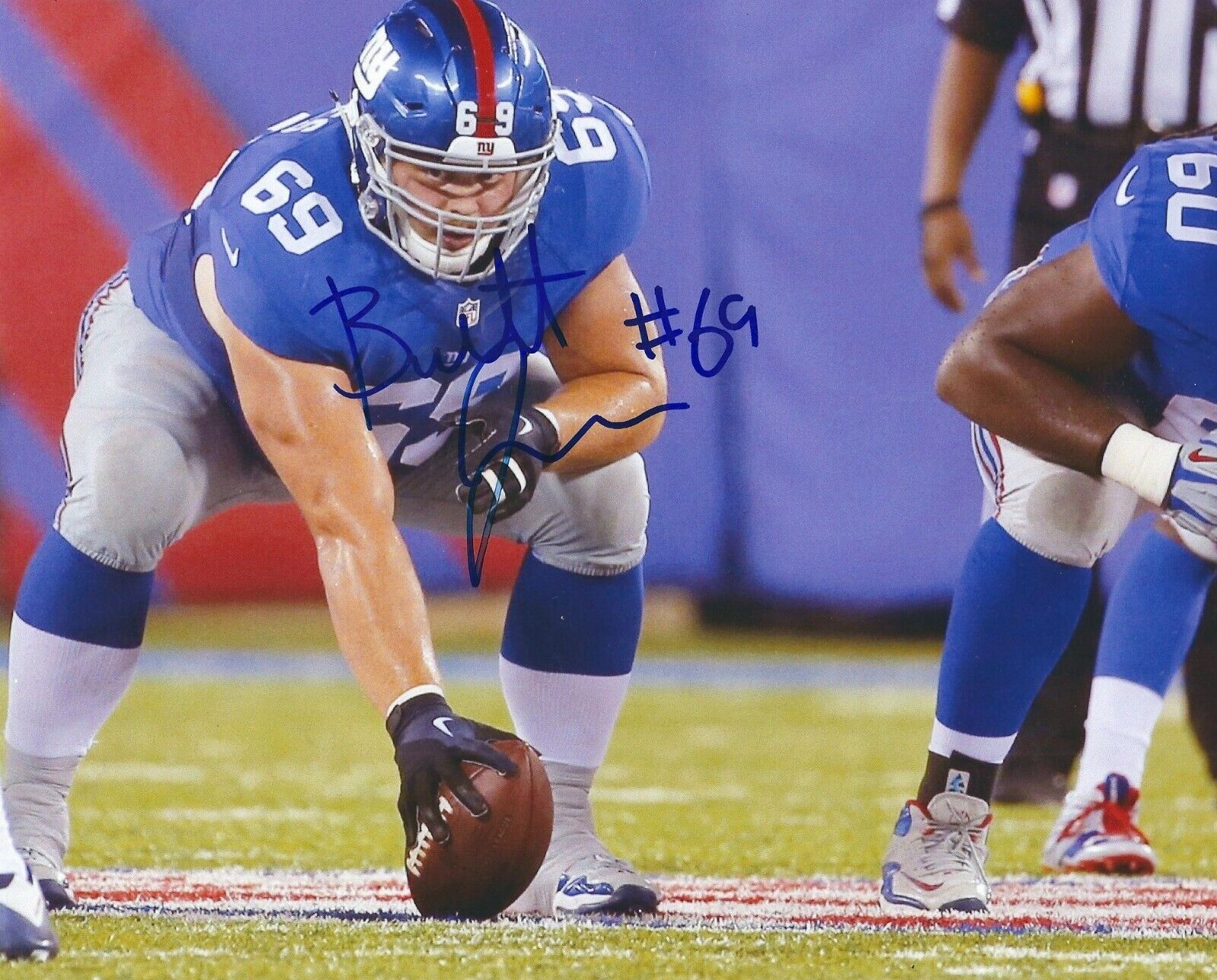 Autographed Brett Jones 8X10 New York Giants Photo Poster painting with COA