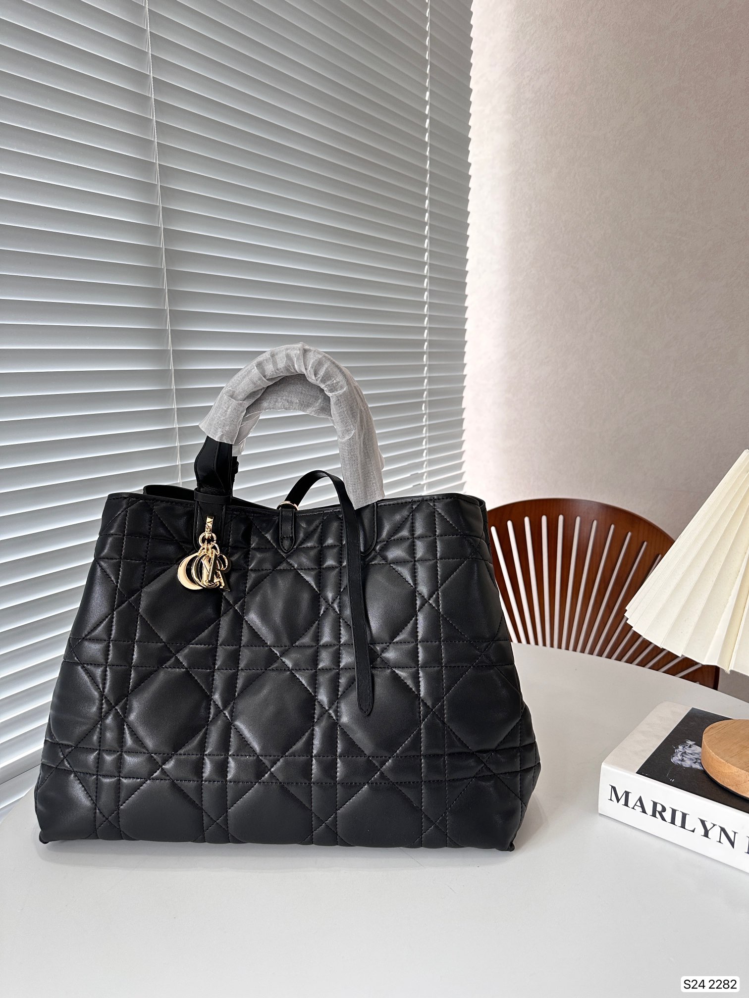 7dc6ae1aecb24487e37f5fce336f413f