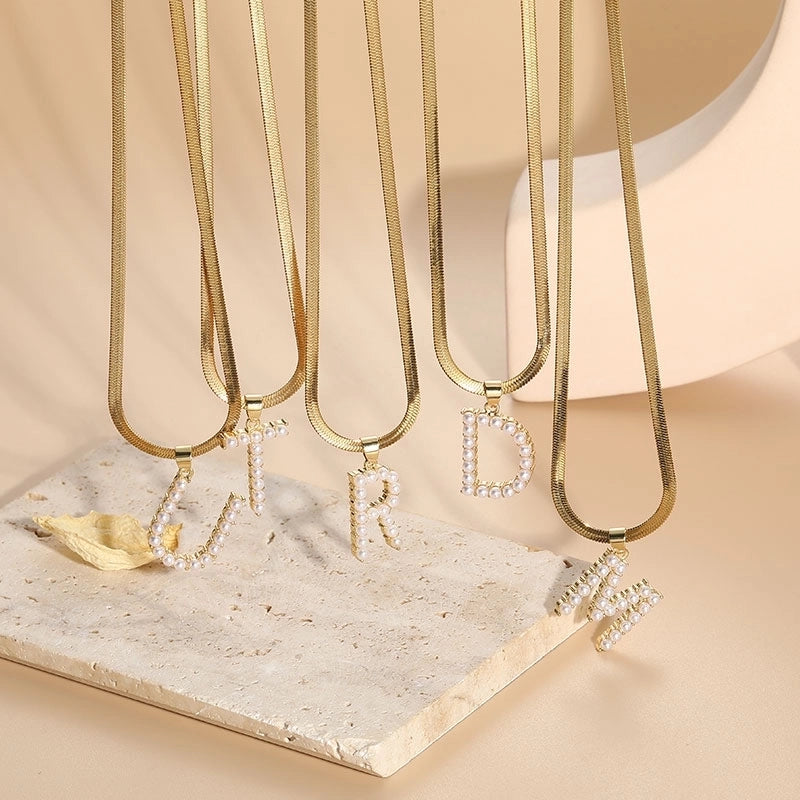 Elegant Luxurious Classic Style Letter Copper 14k Gold Plated Artificial Pearls Pendant Necklace In Bulk