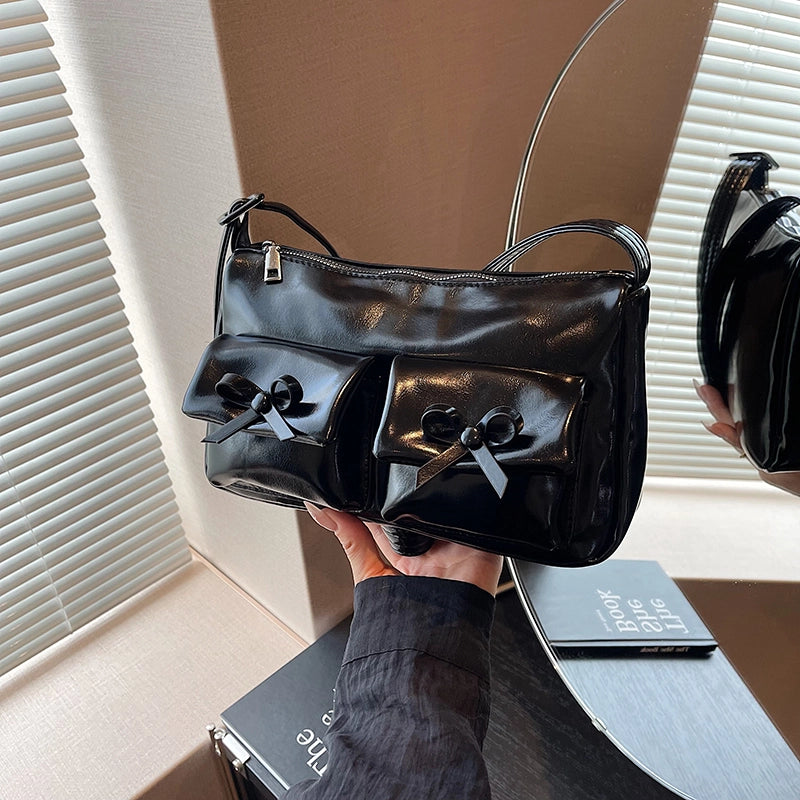 Women’s Medium Pu Leather Solid Color Streetwear Square Zipper Underarm Bag