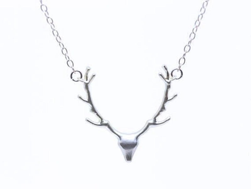 Simple  Necklace Christmas Elk Reindeer Pendant Necklace Female Clavicle Chain Fawn  Necklace