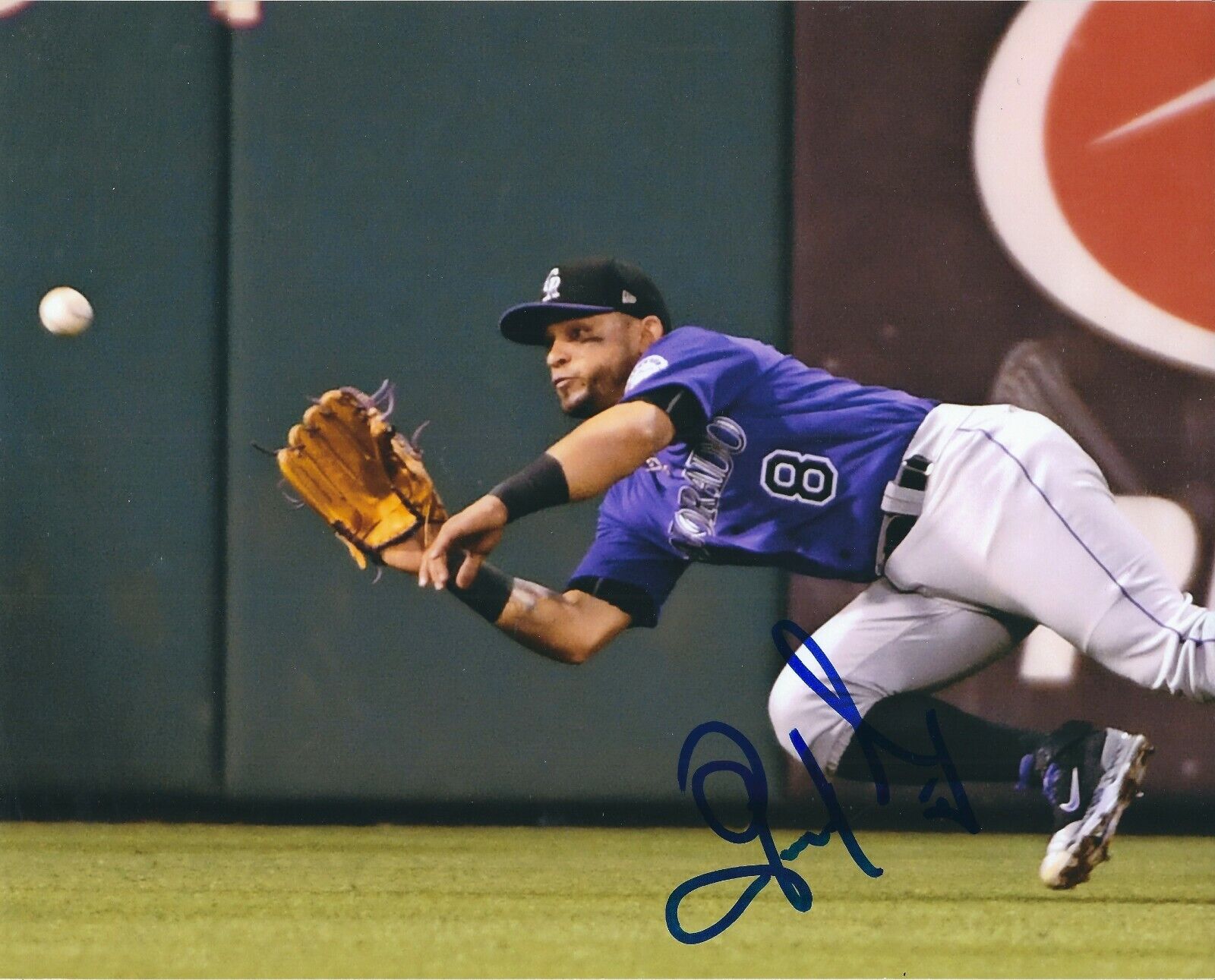 Signed 8x10 GERARDO PARRA Colorado Rockies Photo Poster painting - w/COA