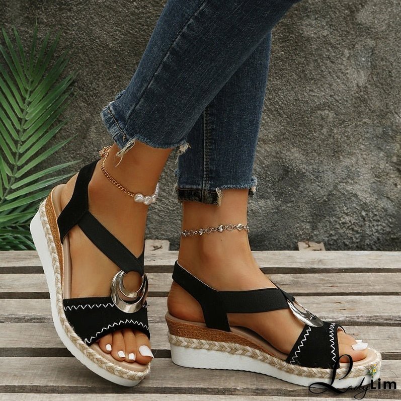 Effortless and Chic summer Sandals