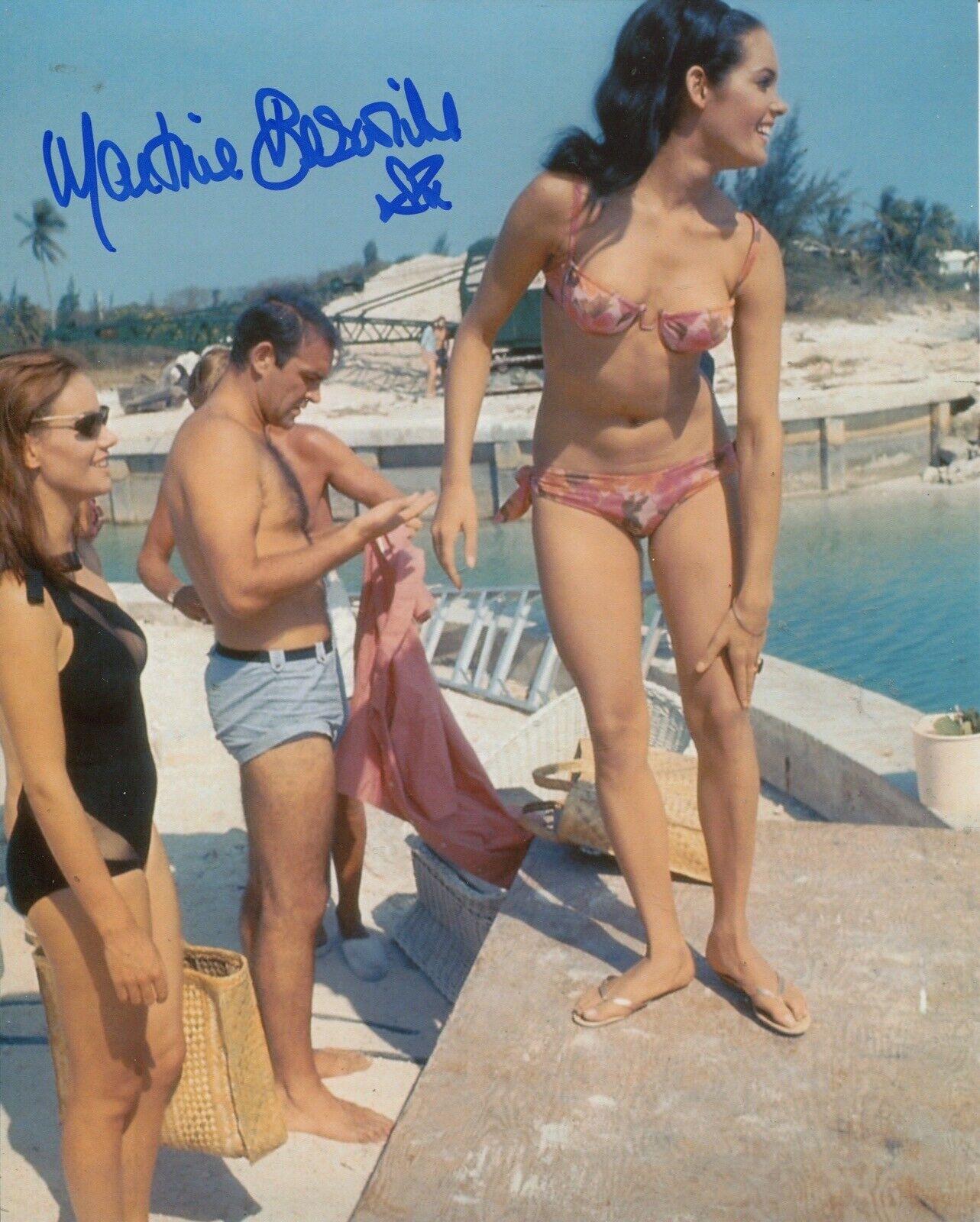 007 Bond girl Martine Beswick signed THUNDERBALL 8x10 Photo Poster painting