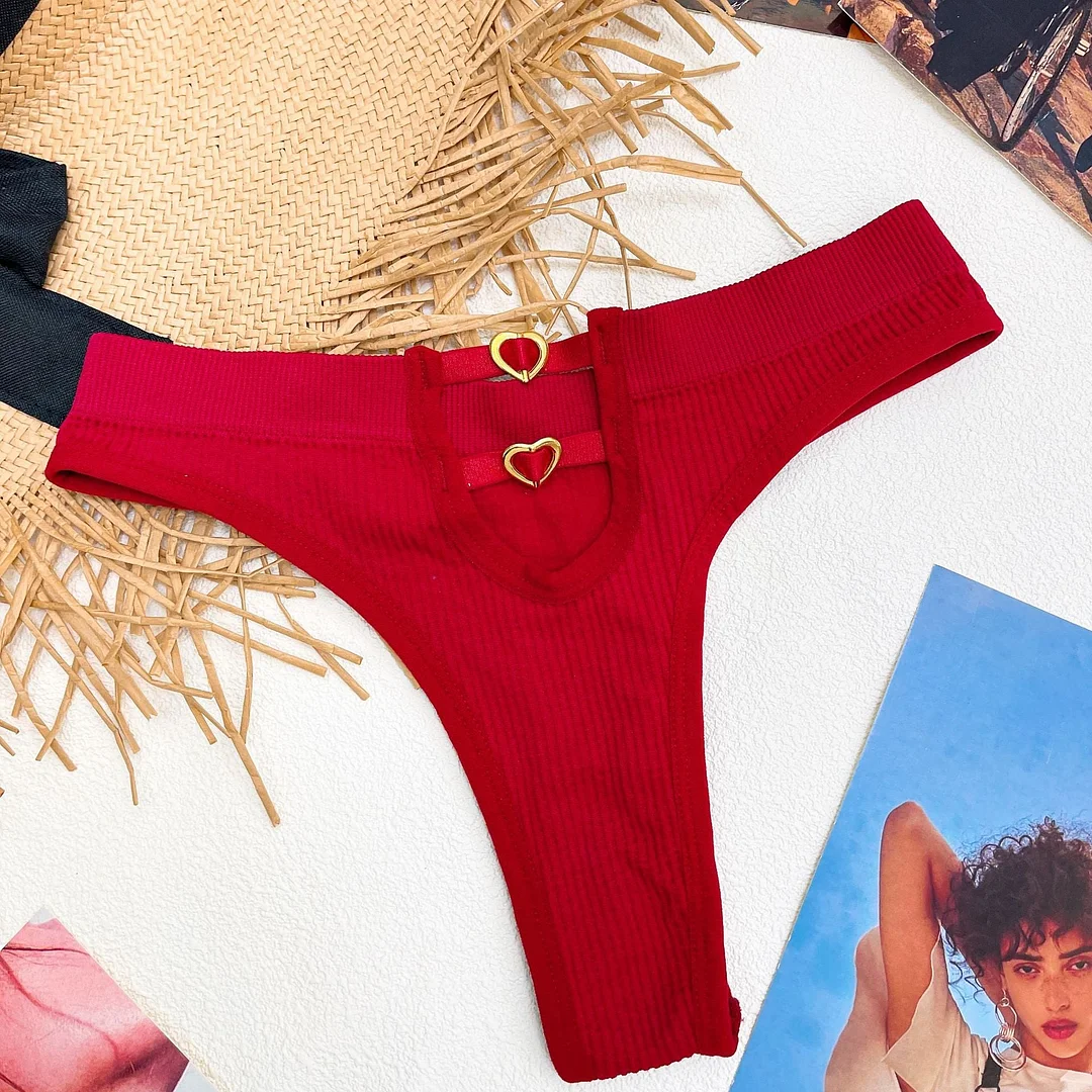 New EuropeanStyle Thong Sexy Solid Color Panties Fashion Metal Hollow Out G-String Mid Waist Seamless Underpants Female Lingerie