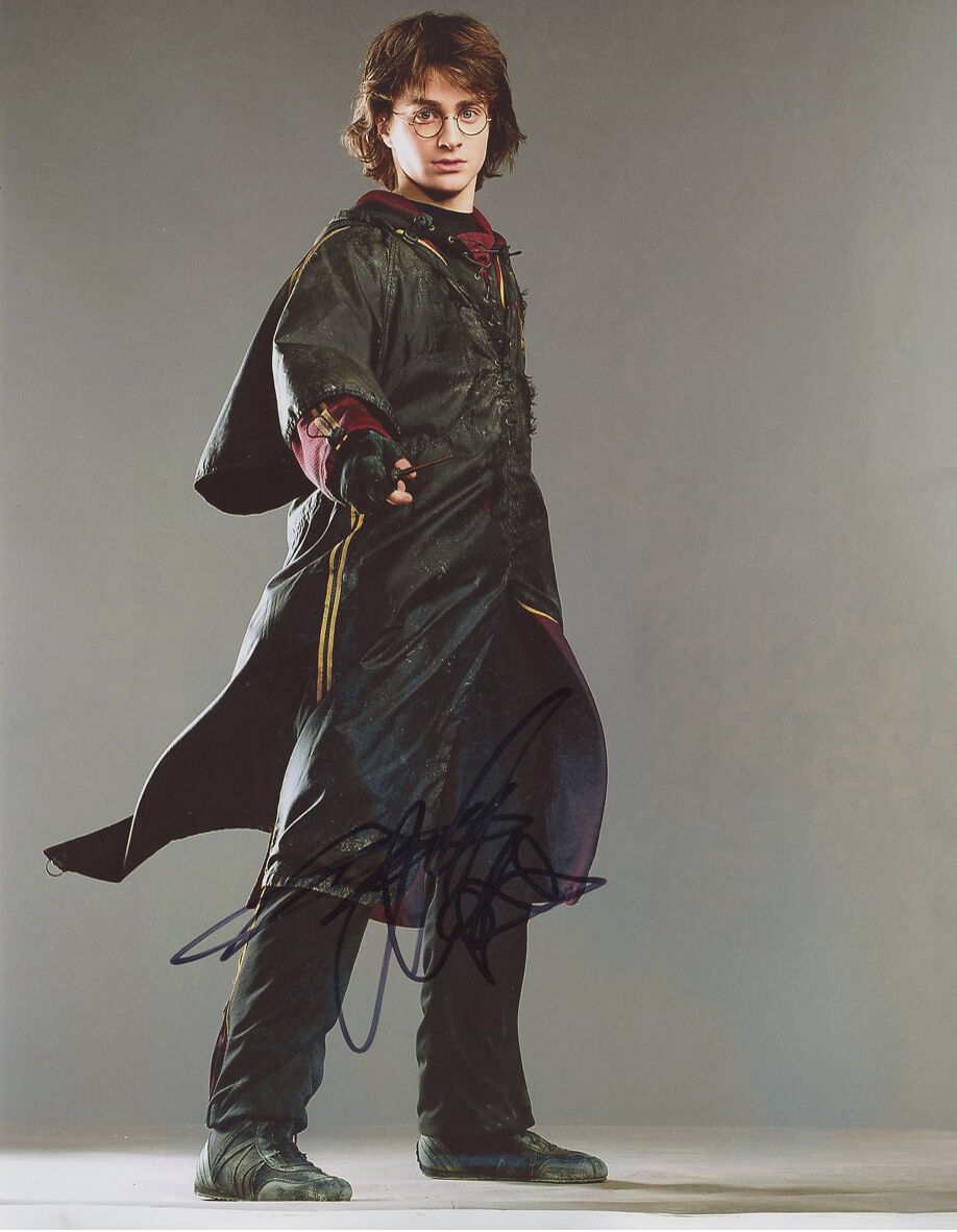 DANIEL RADCLIFFE signed autographed HARRY POTTER 11x14 Photo Poster painting