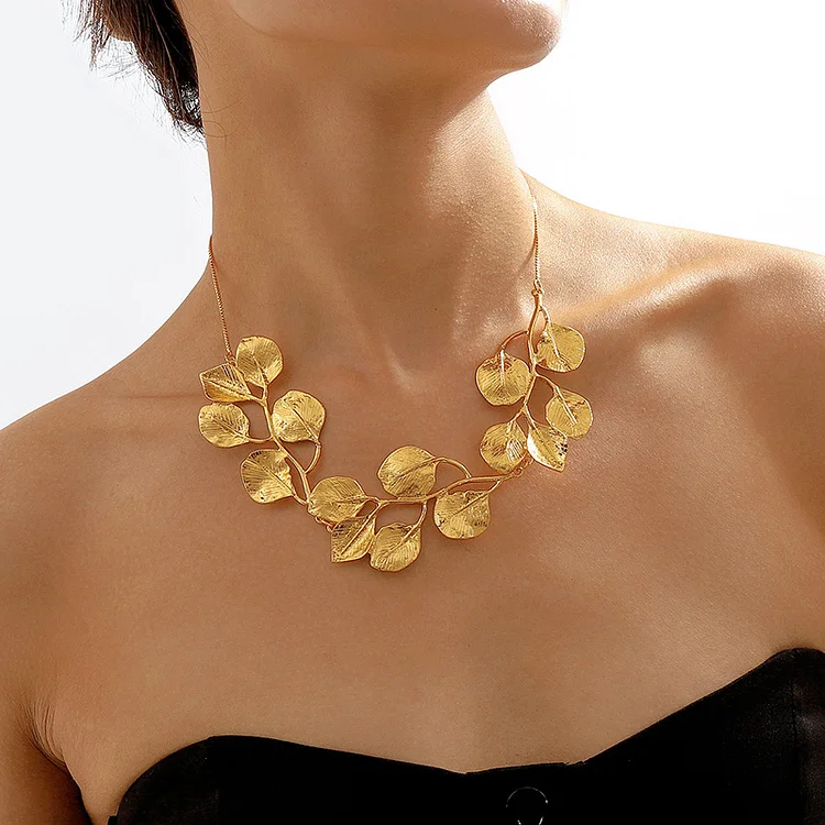 Fashion Gold Alloy Plating Leaf Shaped Necklaces