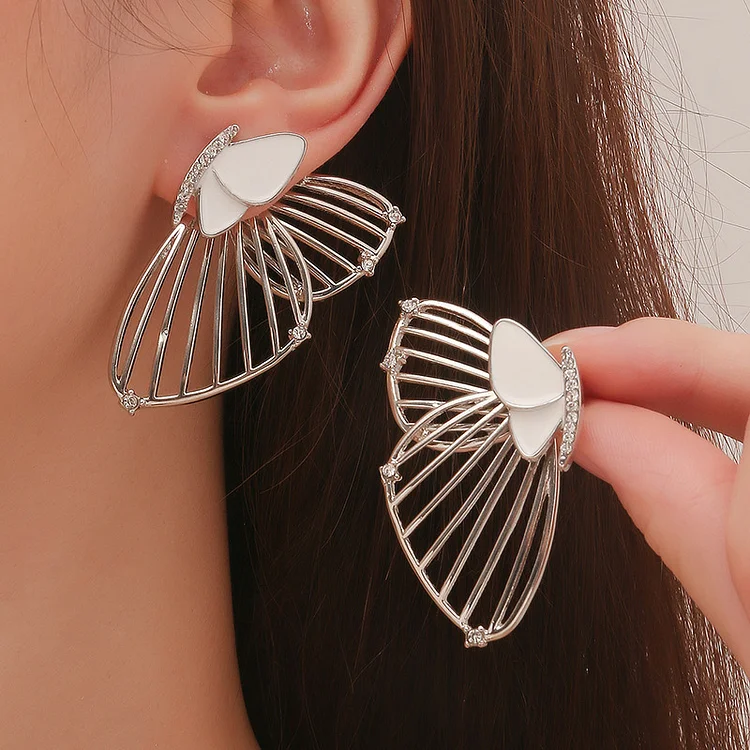 Cutout Butterfly Earrings