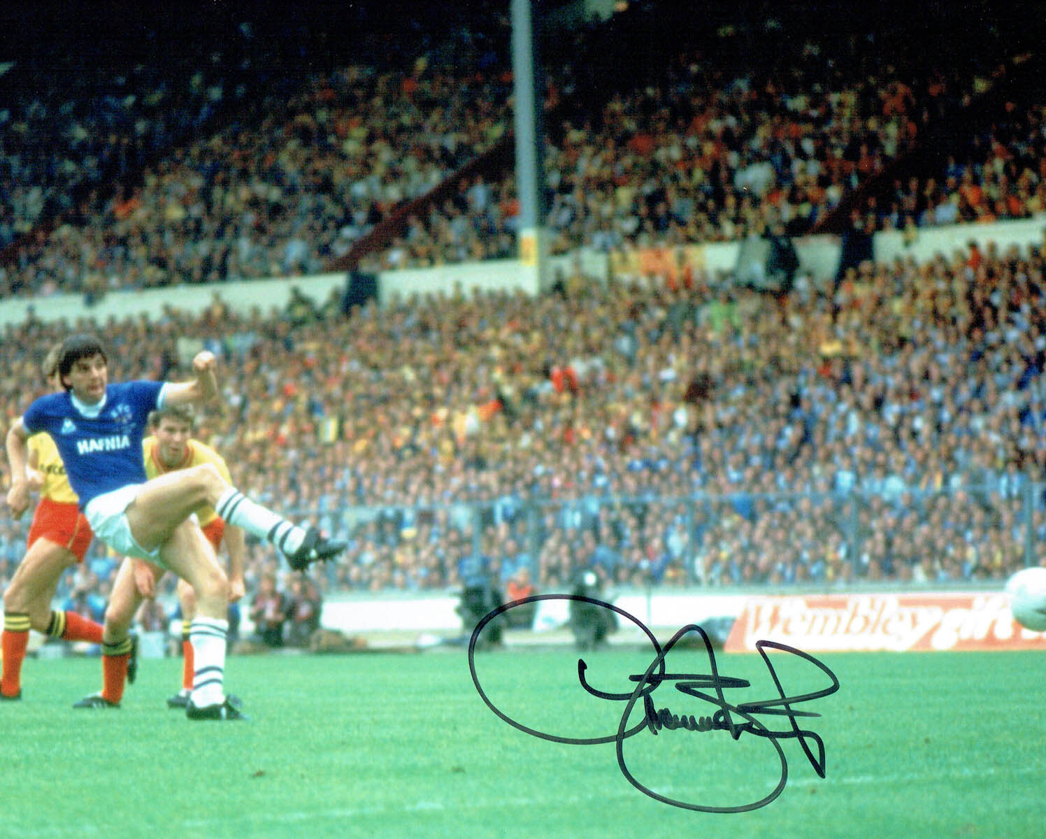 Graeme SHARP Signed EVERTON Autograph 10x8 Photo Poster painting B AFTAL COA