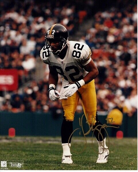 Yancey Thigpen Signed - Autographed Pittsburgh Steelers 8x10 inch Photo Poster painting with COA