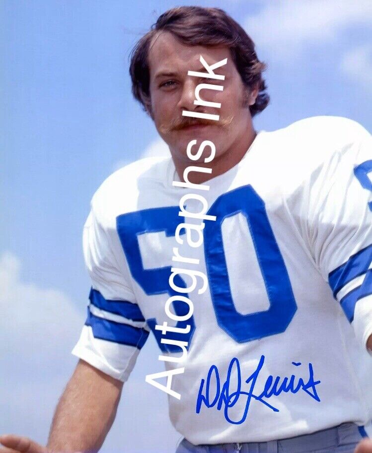 D.D. Lewis autographed 8x10 Dallas Cowboys In Person#1