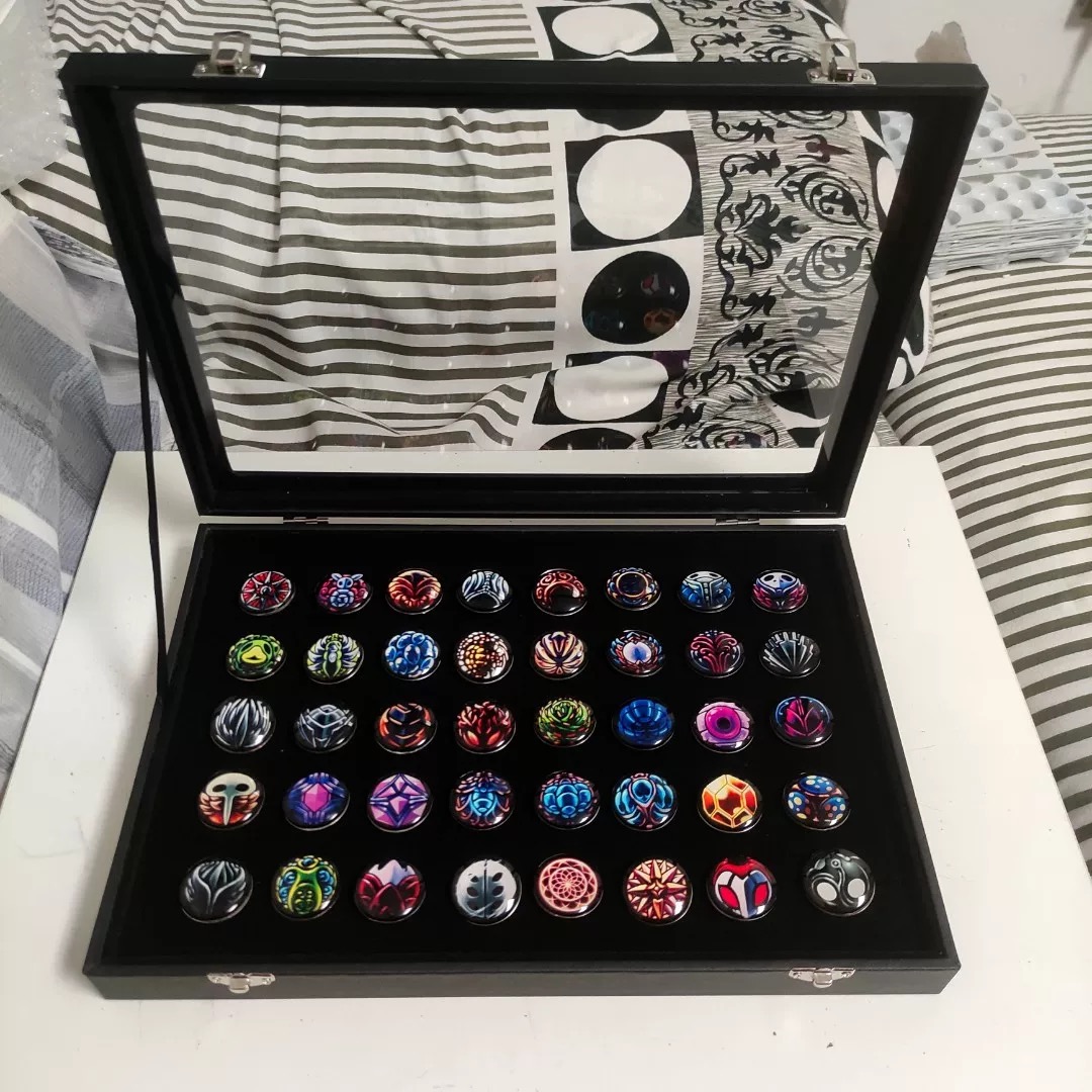 Slugcatgo Hollow Knight Charms Pin Badge Gift Box Set（ 40 ）