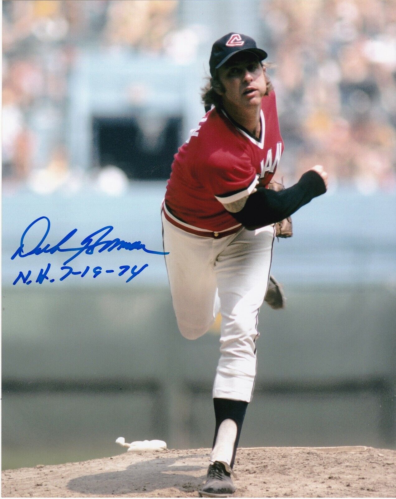 DICK BOSMAN CLEVELAND INDIANS NH 7-19-74 ACTION SIGNED 8x10