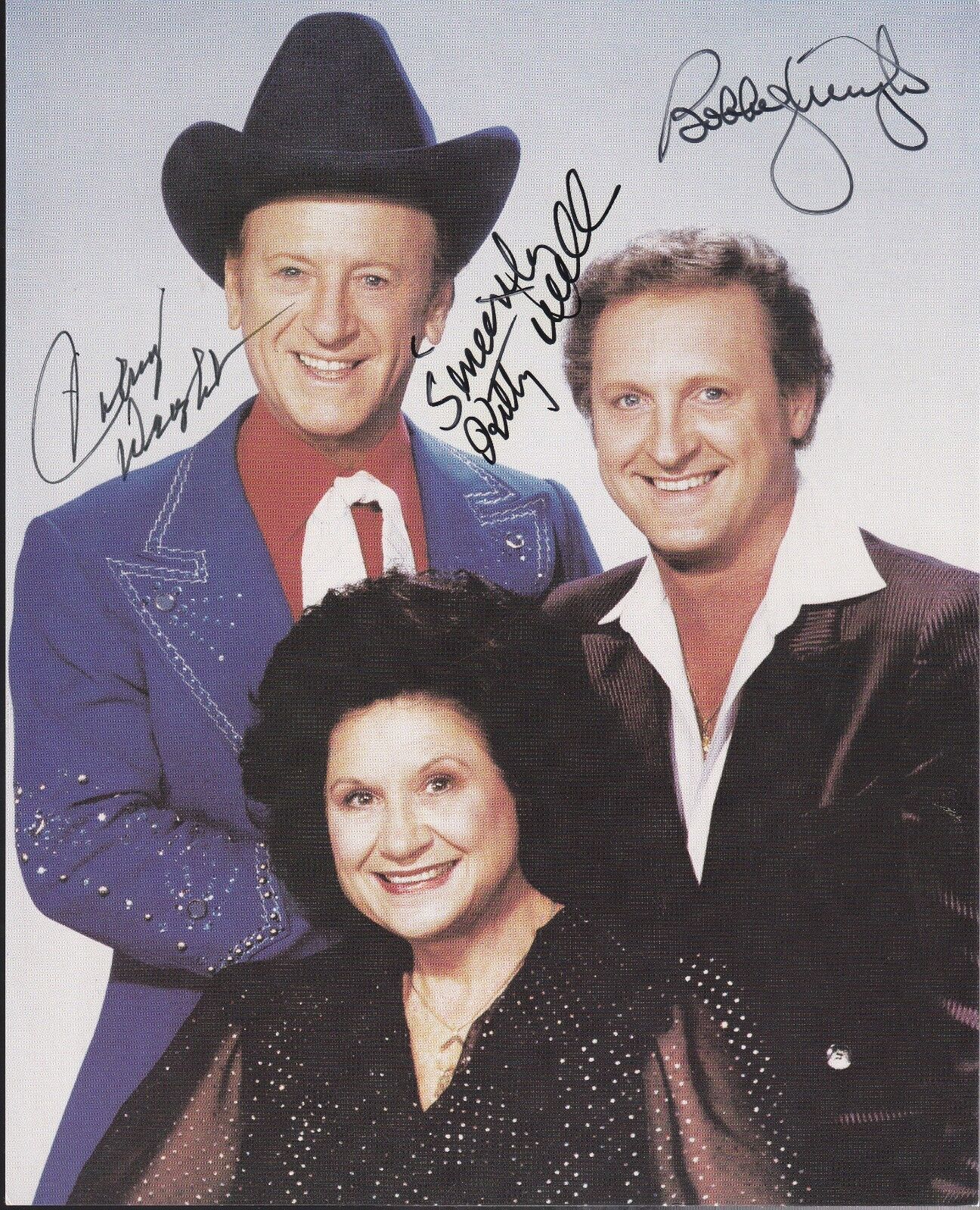 KITTY WELLS, JOHNNY WRIGHT, BOBBY WRIGHT AUTOGRAPHED SIGNED Photo Poster painting (8X10) 8101