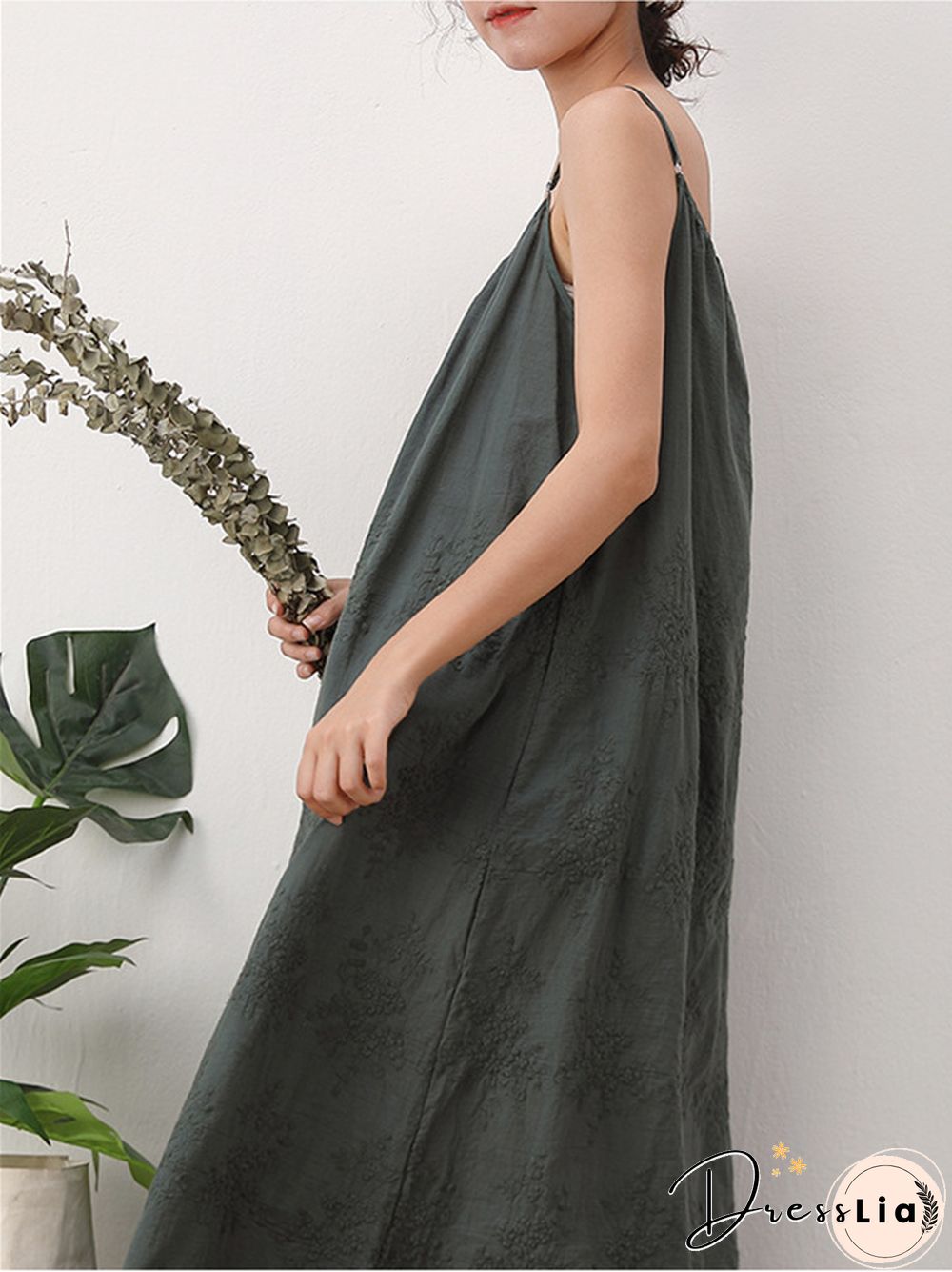 Fresh and Sweet Pure Color Dress Embroidered Loose Cotton Linen Skirt