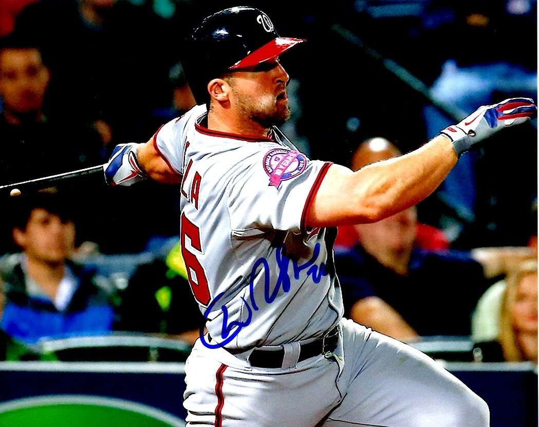 Signed 8x10 DAN UGGLA Washington Nationals Autographed Photo Poster painting - COA