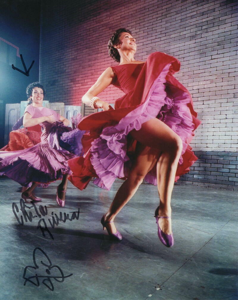 CHITA RIVERA SIGNED AUTOGRAPH 8X10 Photo Poster painting - BROADWAY LEGEND, WEST SIDE STORY RARE