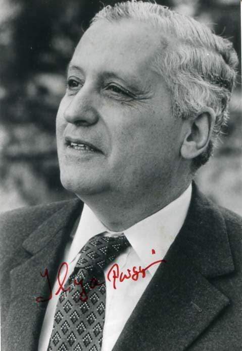 Ilya Prigogine (+) autograph Nobel Prize for Chemistry 1977, signed Photo Poster painting