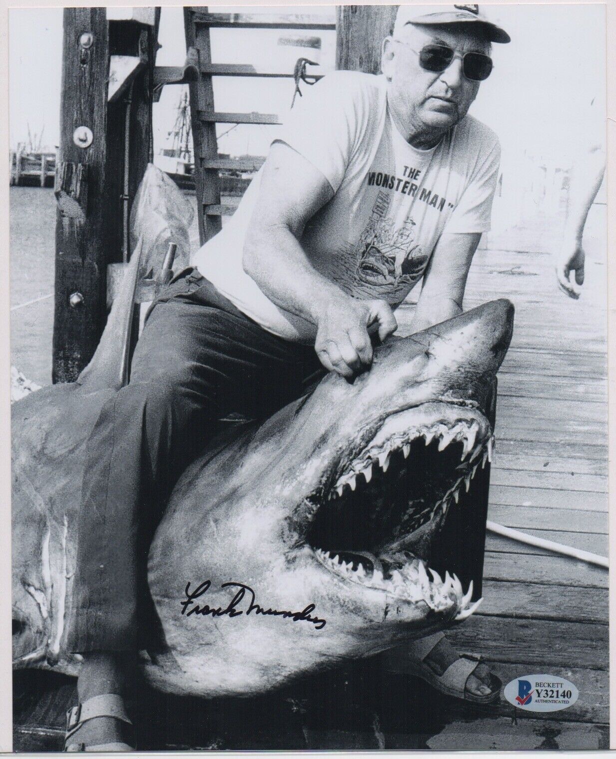 FRANK MUNDUS signed 8x10 Photo Poster painting AUTOGRAPH auto BAS Beckett JAWS Quint Spielberg