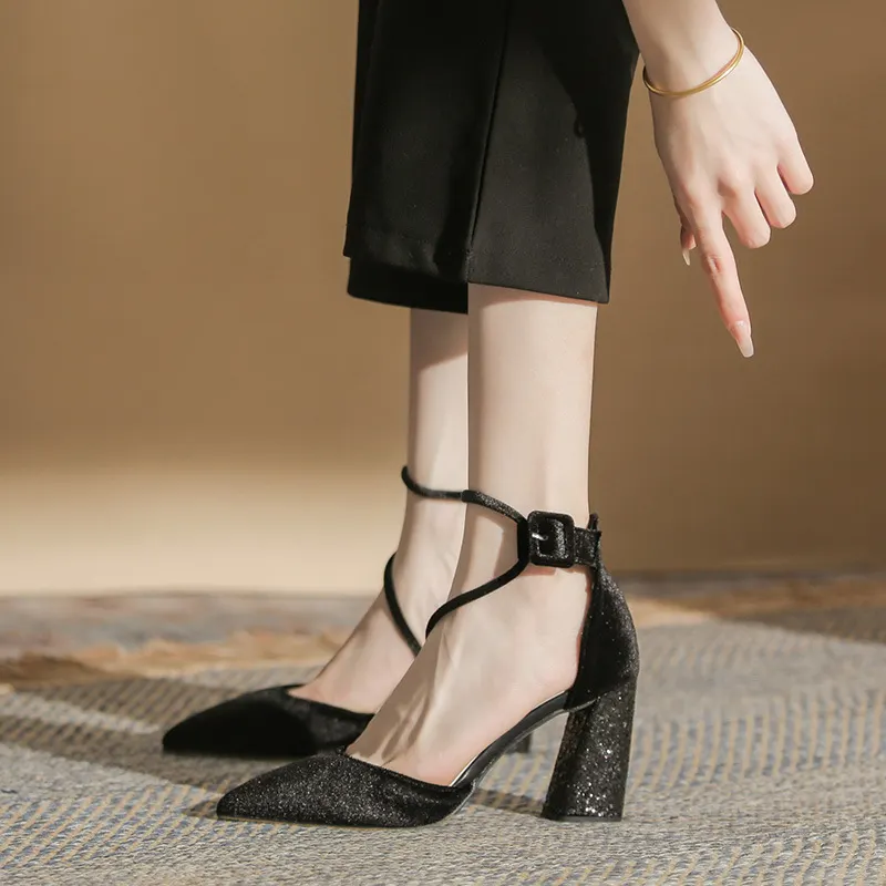 Churchf Churchf Spring / Summer 2023 New Gentle Word Buckle Pointed Heels Thick Heel Sequin Single Shoes Versatile Fashion