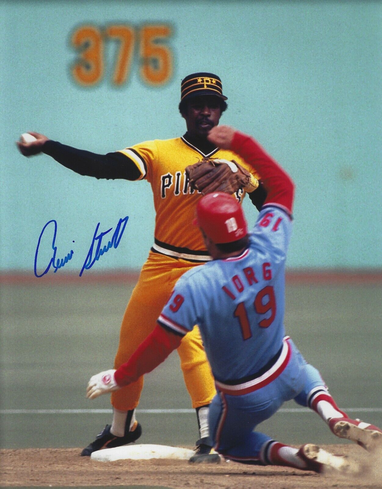 Signed 8x10 RENNIE STENNETT Pittsburgh Pirates Autographed Photo Poster painting - COA