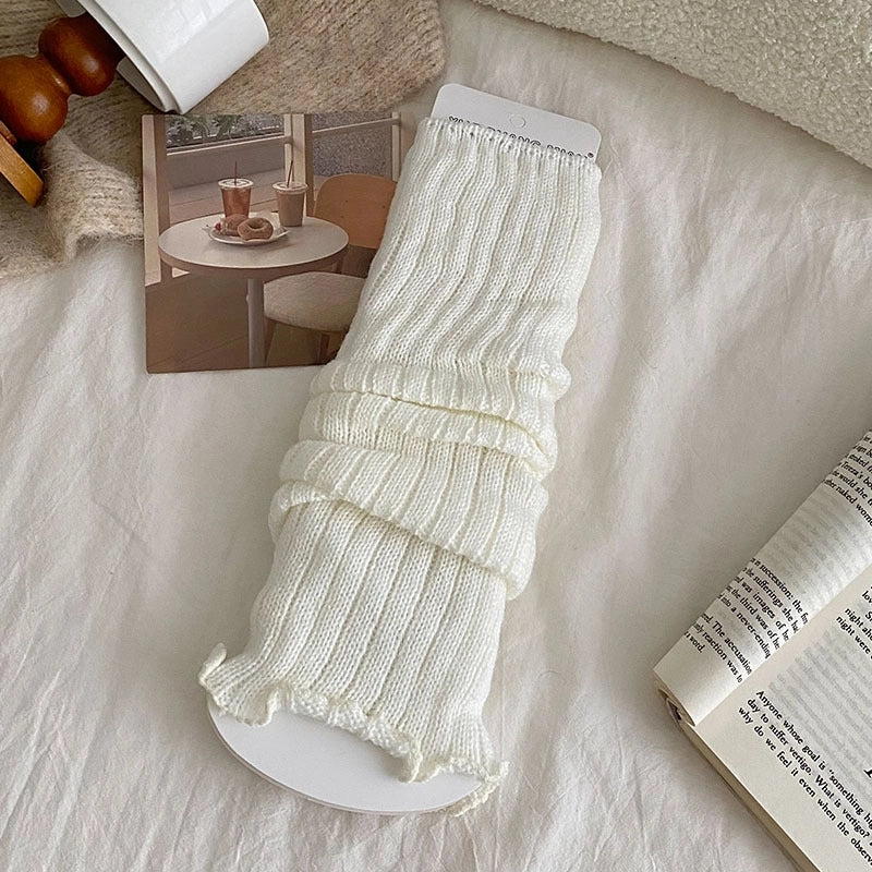 Women’s Vacation Minimalist Solid Color Cotton Polyacrylonitrile Fiber Crew Socks A Pair