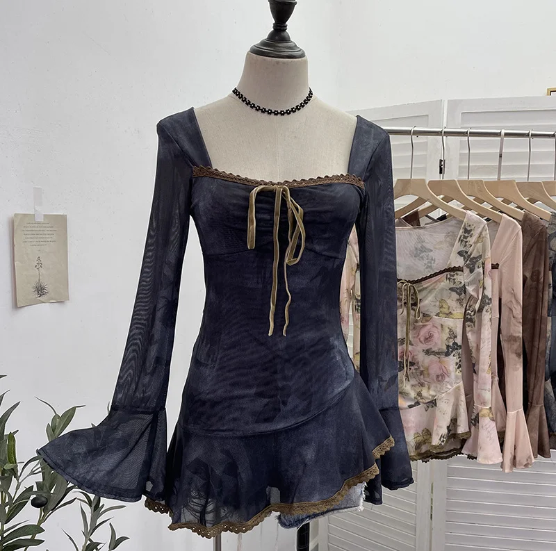 Uveng Spring And Summer New French Style Tie Dyed Horn Long-Sleeved Lace Side Design T-Shirt 9980