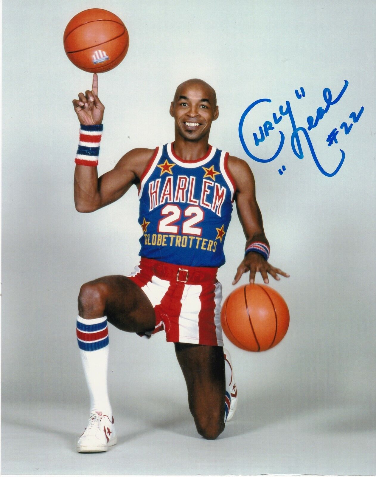 CURLY NEAL HARLEM GLOBETROTTERS ACTION SIGNED 8x10