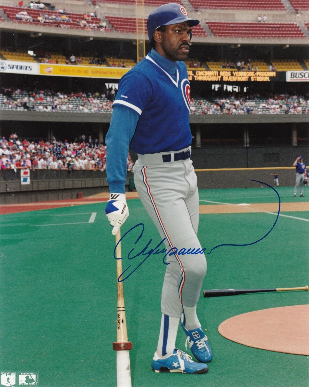 ANDRE DAWSON CHICAGO CUBS ACTION SIGNED 8x10