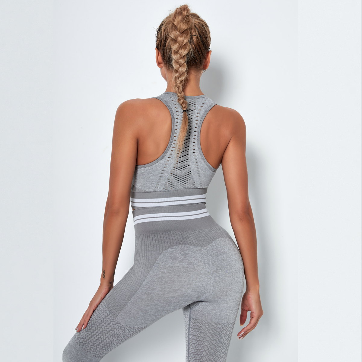 ladies' sports bras for large breasts