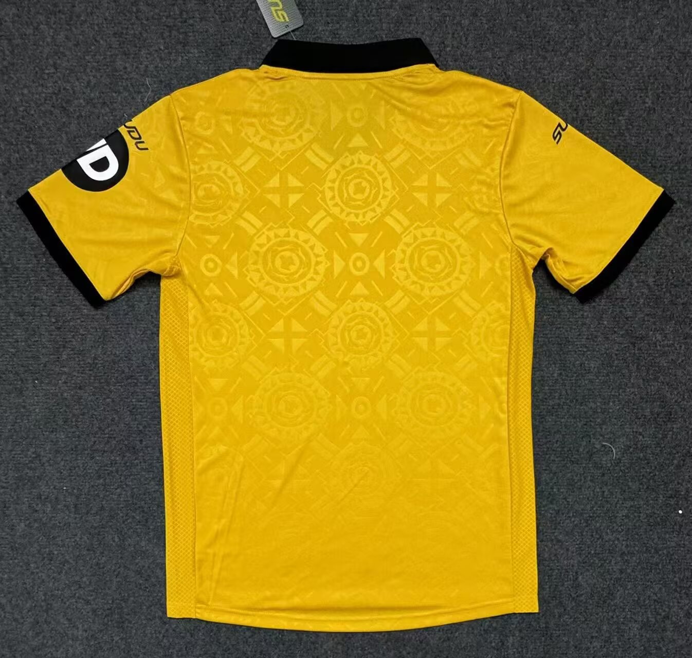 25/26 Wolverhampton Wolves Home Football Shirt Thai Quality