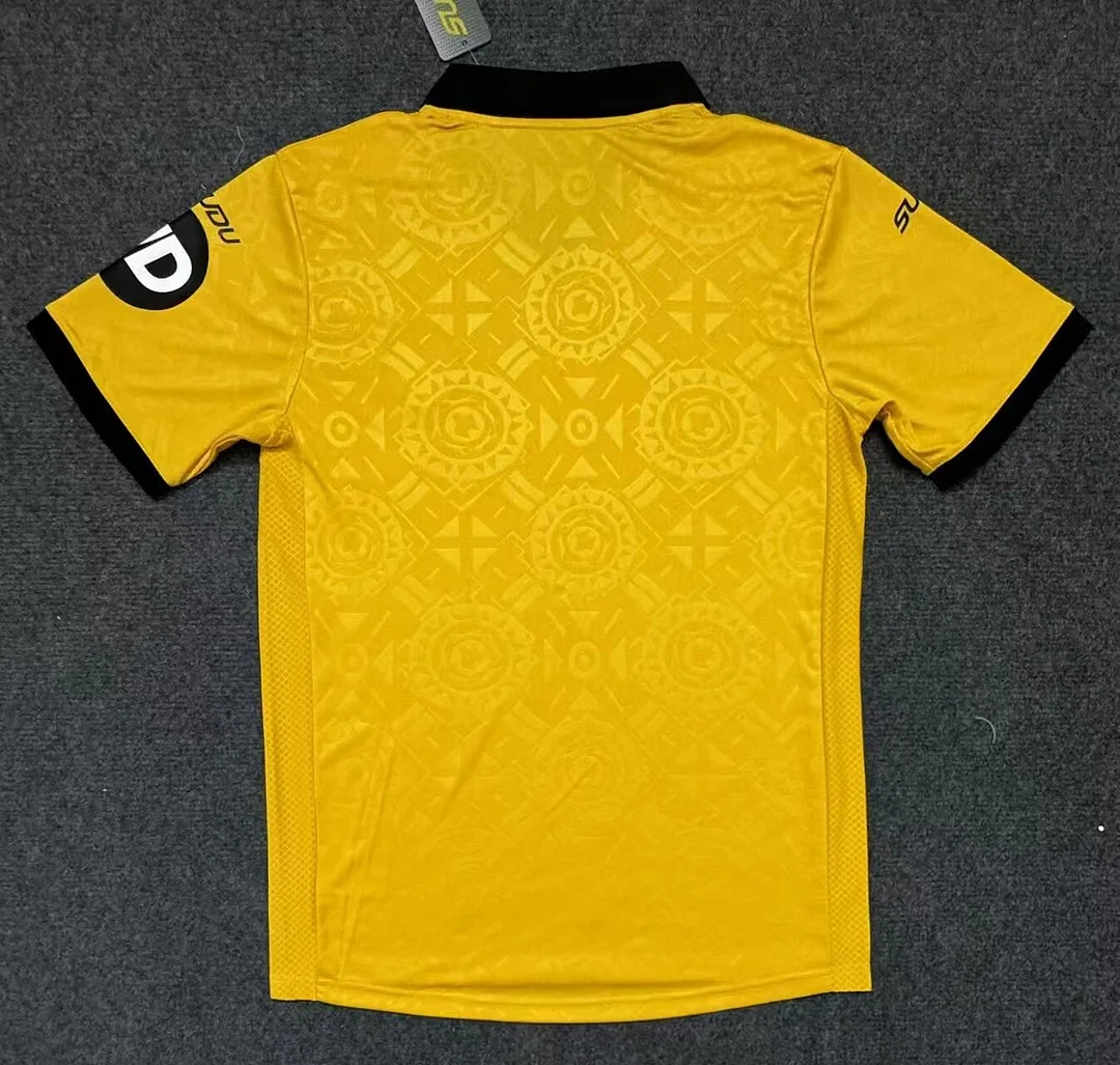 25/26 Wolverhampton Wolves Home Football Shirt Thai Quality