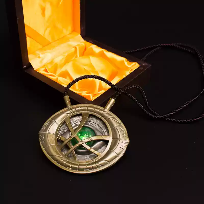 Avengers Doctor Strange Necklace - Eye of Agamotto 1:1 Infinity Stone Metal Time Gem Collectible Model.