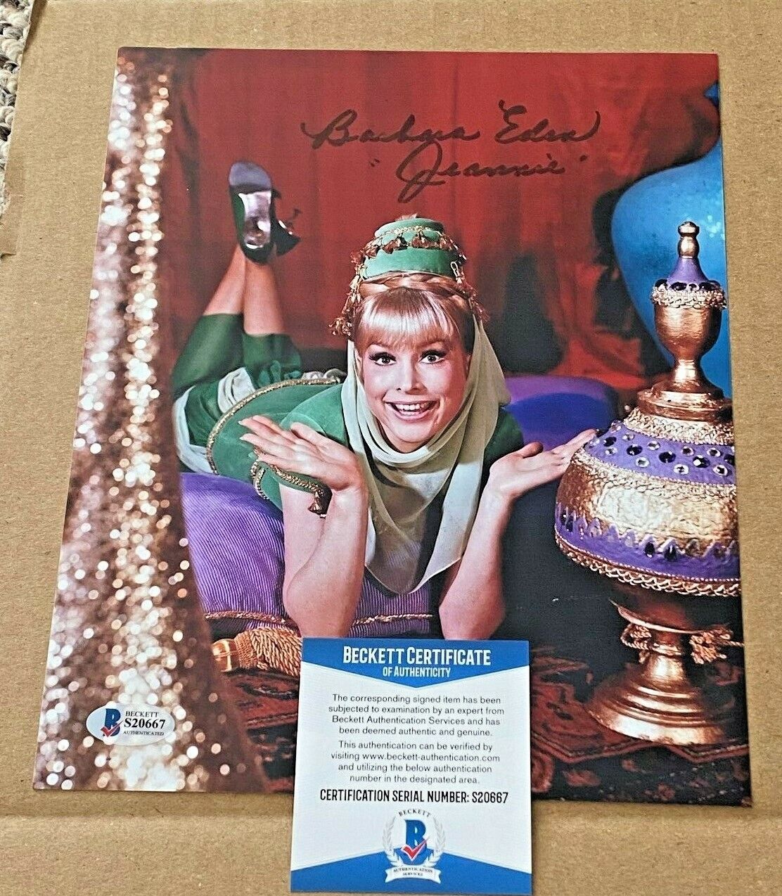 BARBARA EDEN SIGNED I DREAM OF JEANNIE 8X10 Photo Poster painting BECKETT CERTIFIED #2