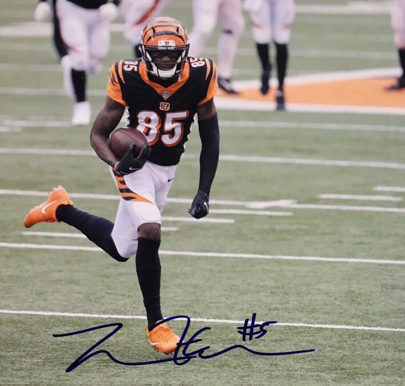 Tee Higgins Autographed Signed 8x10 Photo Poster painting ( Bengals ) REPRINT