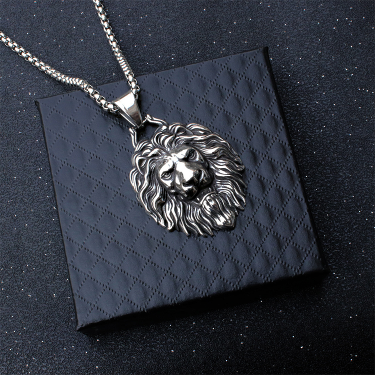 Men's Lion Head Pendant Necklace