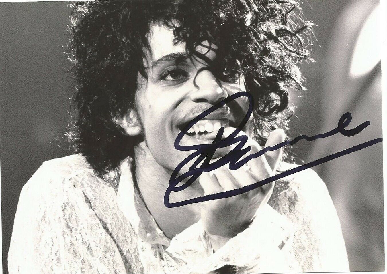 PRINCE Signed Photo Poster paintinggraph - Pop Singer / Vocalist / Songwriter - reprint