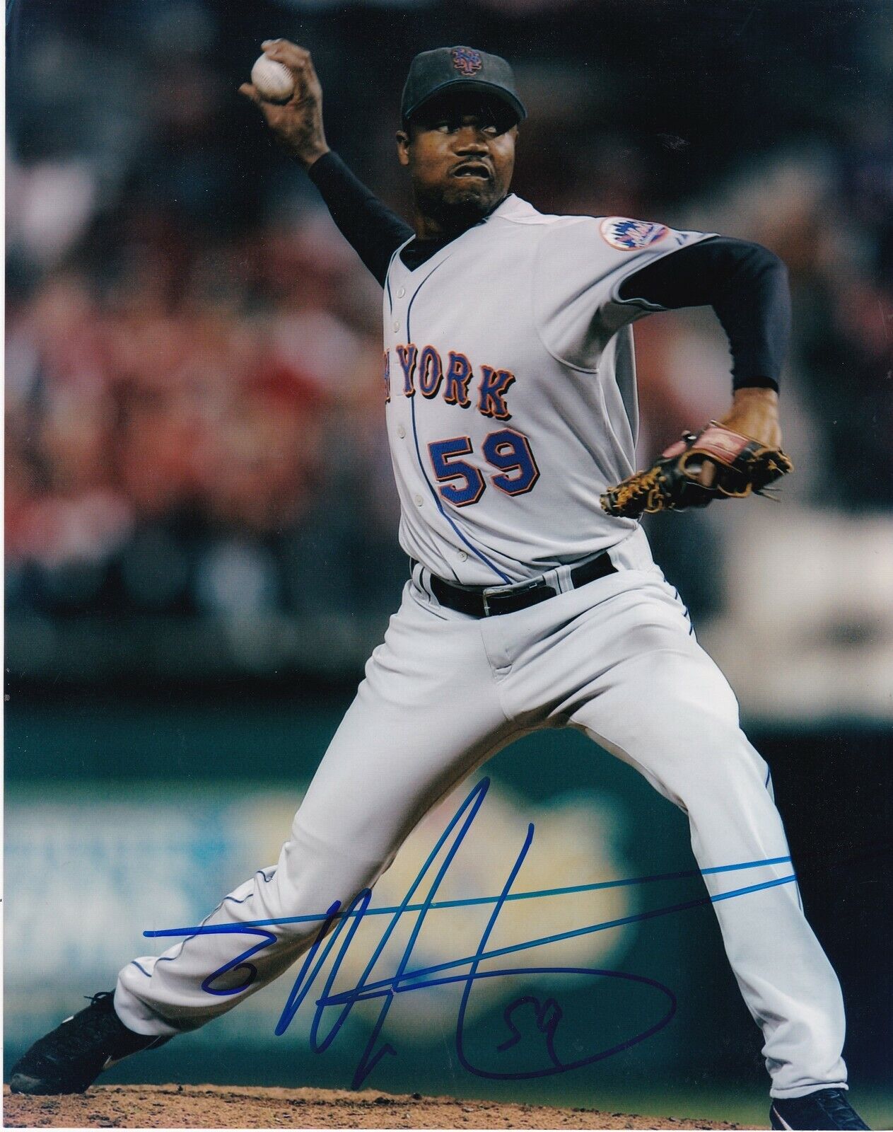 GUILLERMO MOTA NEW YORK METS ACTION SIGNED 8x10