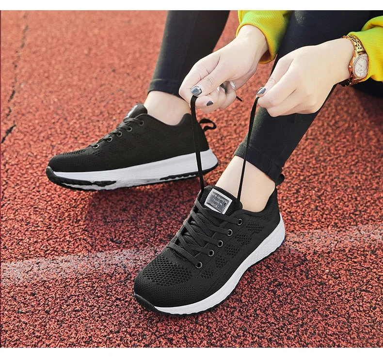 Women Casual Shoes Fashion Breathable Walking Mesh Lace Up Flat Shoes Sneakers Women 2019 Tenis Feminino White Vulcanized Shoes