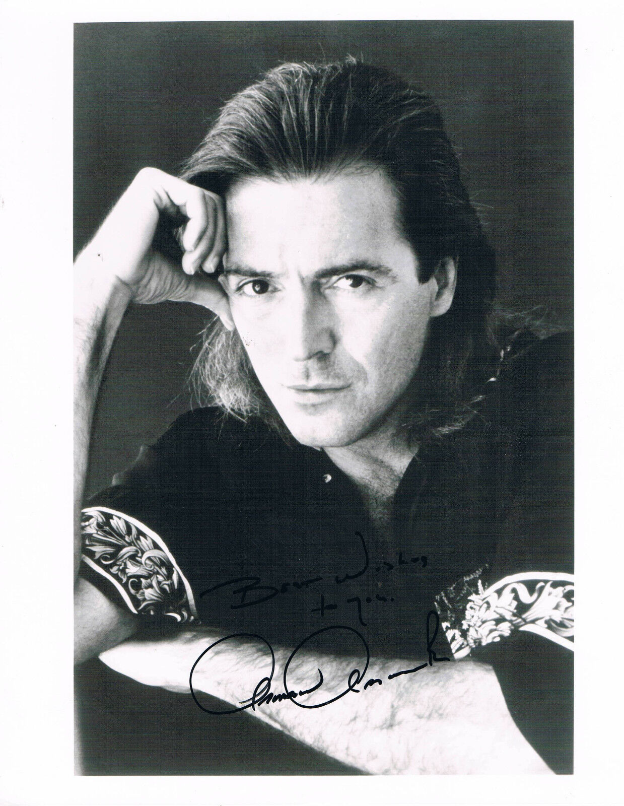 Armand Assante 1949- genuine autograph 8x10