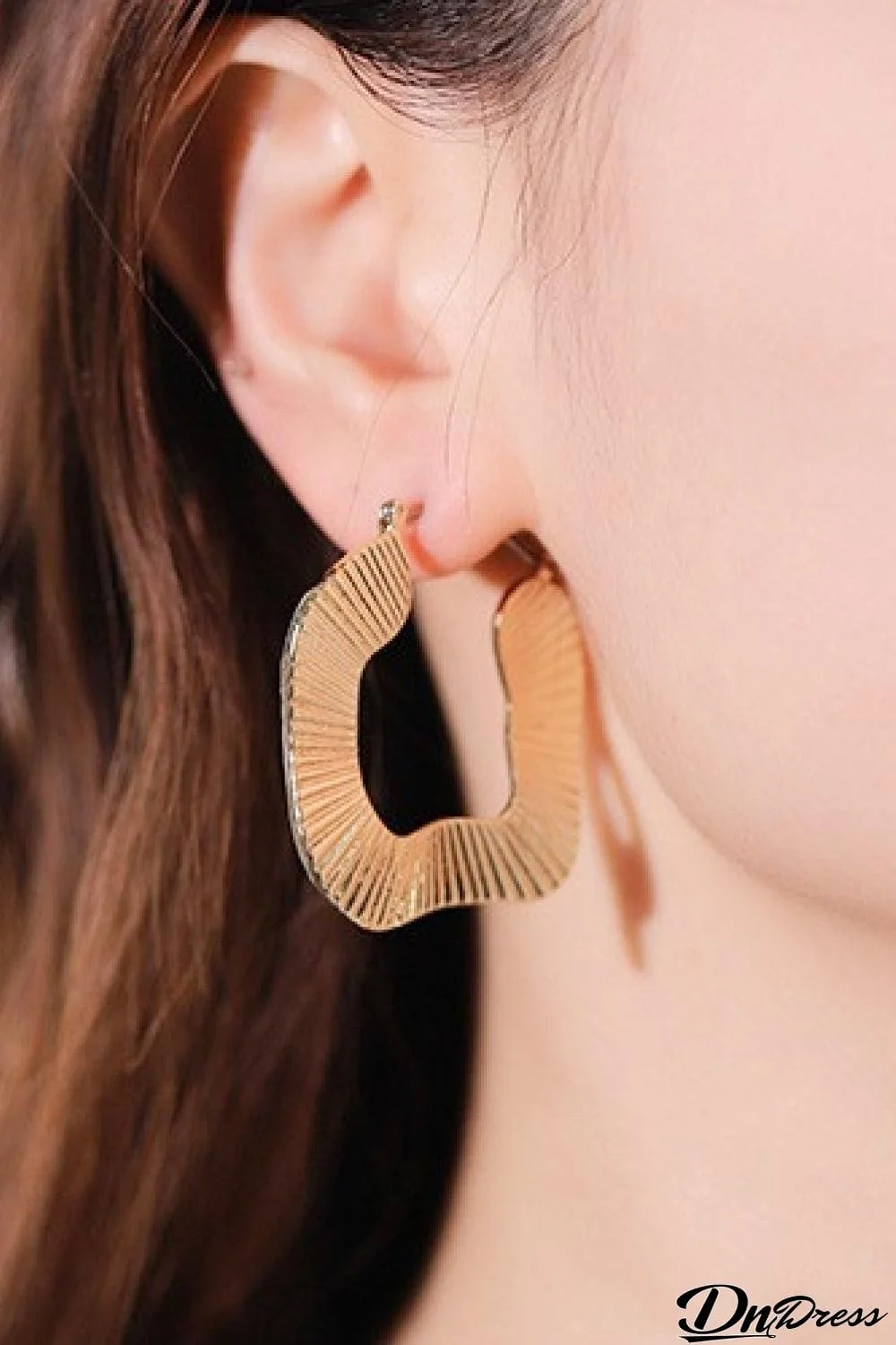 Ribbed Alloy Earrings