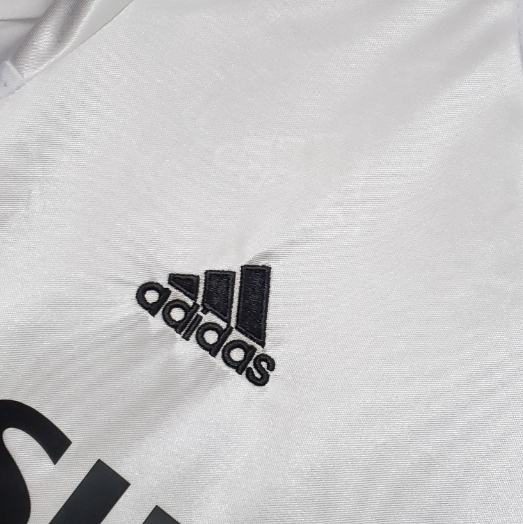 Retro Real Madrid 2004/2005 Home Football Shirt Thai Quality